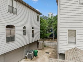 2719 La Branch Street, Houston TX 77004