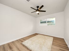 2407 Crestdale Dr, Houston TX 77080