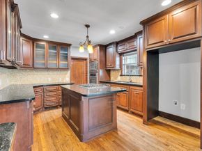 2141 Colquitt Street, Houston TX 77098