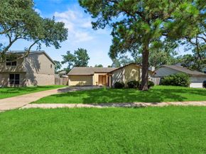 15362 Meadow Village Drive, Houston TX 77095