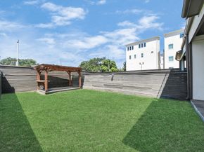 2310 Converse Street, Houston TX 77006