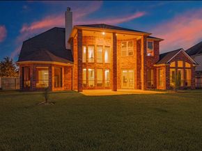 8707 Crossriver Lane, Houston TX 77095