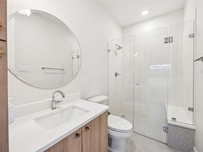 1127 W 16th Street C, Houston TX 77008