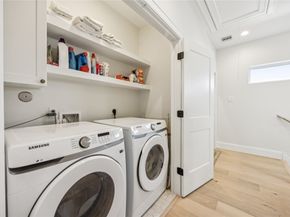 1127 W 16th Street C, Houston TX 77008