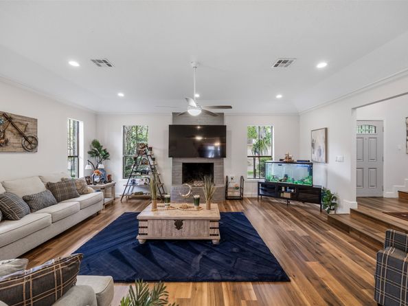 1815 Cobblestone Court, Richmond TX 77406