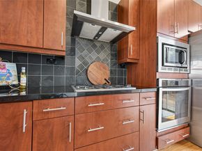 1729 Reinerman Street, Houston TX 77007