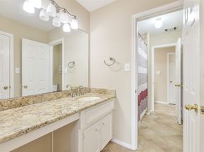 3234 Shadowleaf Drive, Houston TX 77082