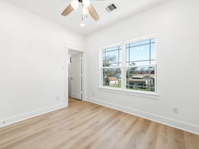 8598 Hoffman Street, Houston TX 77016