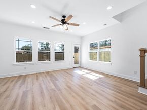 8598 Hoffman Street, Houston TX 77016