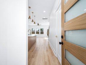 8598 Hoffman Street, Houston TX 77016