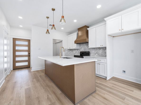 8598 Hoffman Street, Houston TX 77016