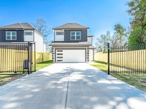 8598 Hoffman Street, Houston TX 77016