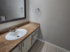 2818 S Bartell Drive 312, Houston TX 77054