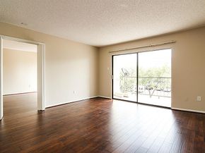 2818 S Bartell Drive 312, Houston TX 77054