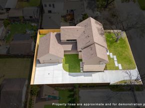 309 Avenue Of Oaks Street, Houston TX 77009