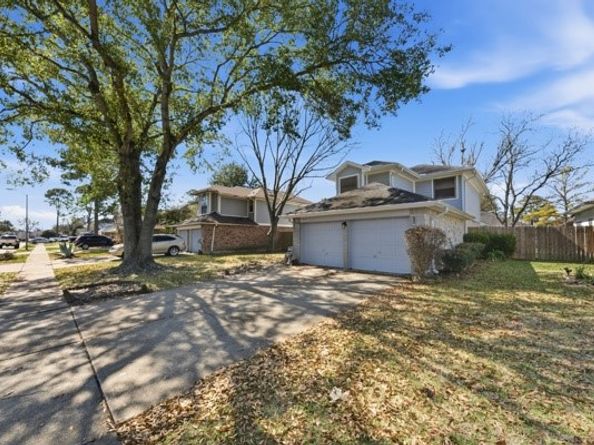 9318 Spindlewood Drive, Houston TX 77083