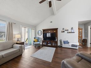 9318 Spindlewood Drive, Houston TX 77083