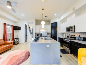 5421 Southlea Street A, Houston TX 77033