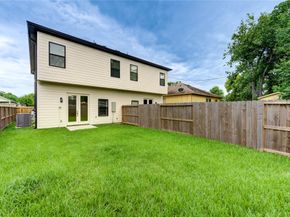 5421 Southlea Street A, Houston TX 77033