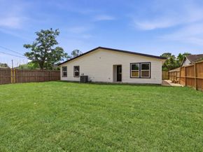 5603 Rue Street, Houston TX 77033