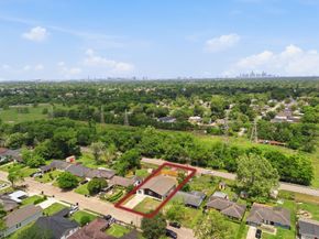 5603 Rue Street, Houston TX 77033