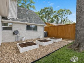 5951 Valkeith Drive, Houston TX 77096