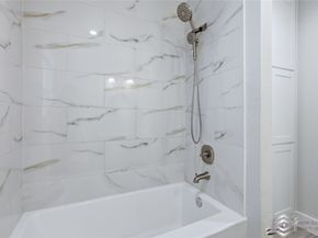 5951 Valkeith Drive, Houston TX 77096