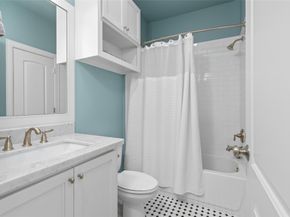 1631 Du Barry Lane, Houston TX 77018