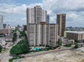 3525 Sage Road 917, Houston TX 77056