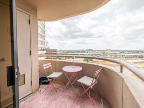 3525 Sage Road 917, Houston TX 77056