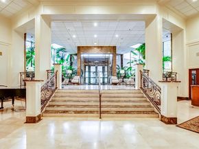 3525 Sage Road 917, Houston TX 77056