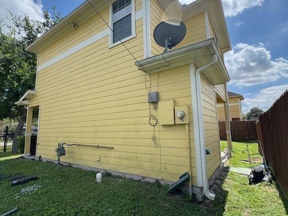 9335 Lomax Street, Houston TX 77093
