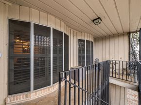 2615 Marilee Lane 2, Houston TX 77057