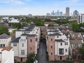118 Reinerman Street, Houston TX 77007