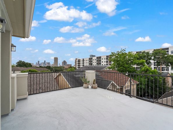 118 Reinerman Street, Houston TX 77007