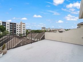 118 Reinerman Street, Houston TX 77007