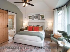 17915 Oakwood Stream Drive, Webster TX 77598