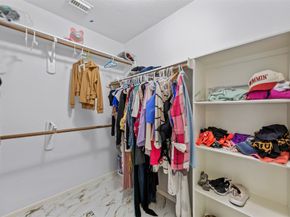 4219 Glenchase Lane, Houston TX 77014