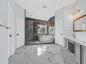4219 Glenchase Lane, Houston TX 77014