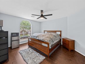 4219 Glenchase Lane, Houston TX 77014