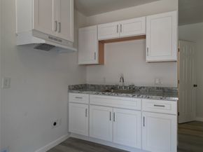 307 S 79th Street, Houston TX 77012