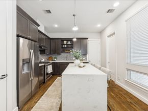 1213 Crockett Street, Houston TX 77007