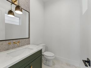 1104 Gibbs Street, Houston TX 77009