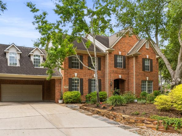 11 Mirror Ridge Court, The Woodlands TX 77382