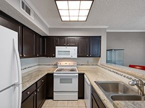 2300 Old Spanish Trail 1077, Houston TX 77054