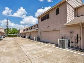 13740 Hollowgreen Drive 605, Houston TX 77082