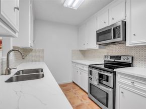 13740 Hollowgreen Drive 605, Houston TX 77082