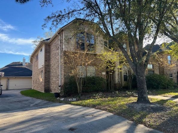 14027 Summer Ash Lane, Houston TX 77044
