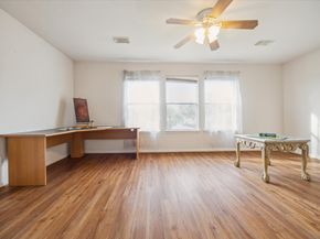 4710 Meadowthorn Court, Friendswood TX 77546