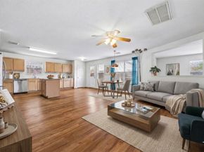 4710 Meadowthorn Court, Friendswood TX 77546